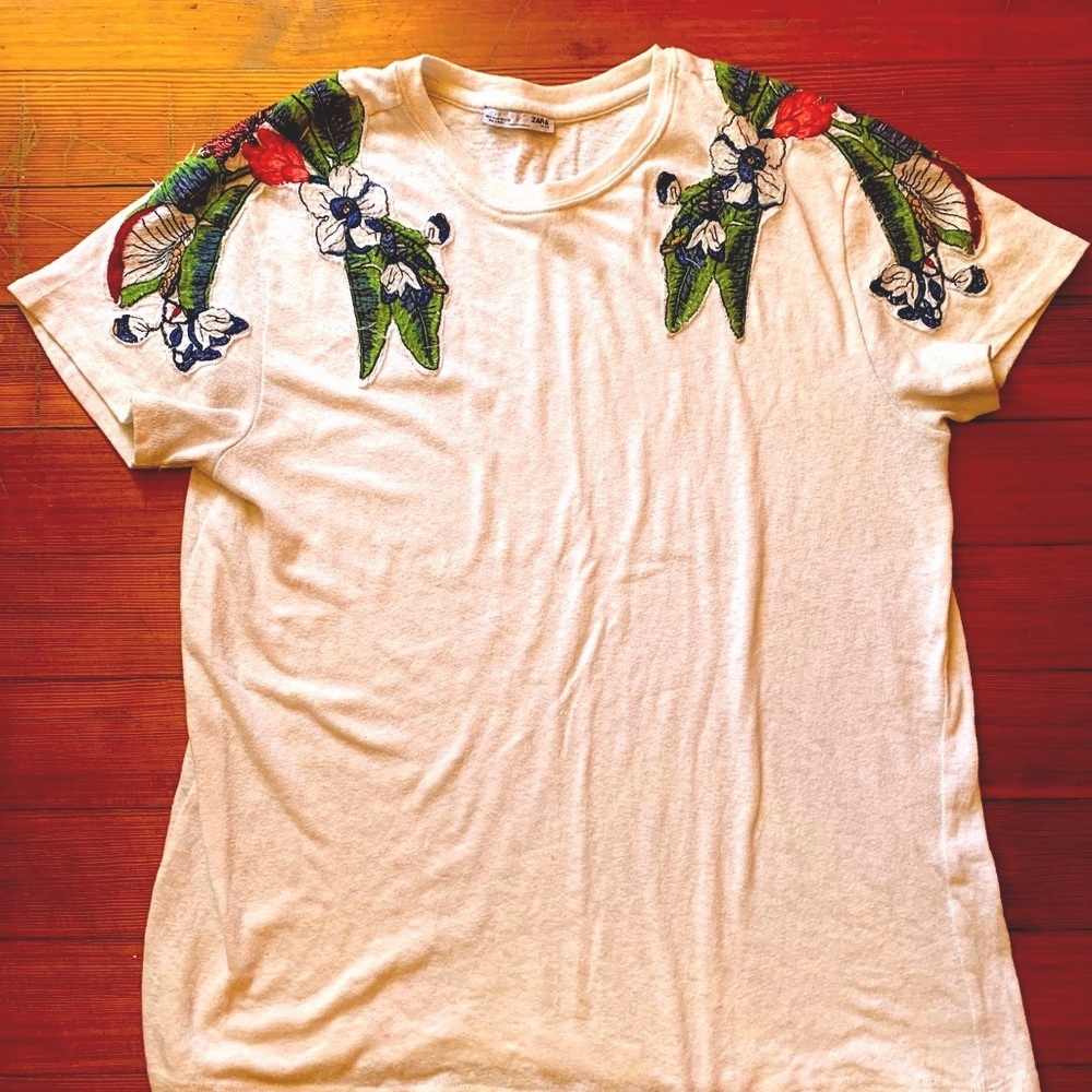 Zara Linen T-shirt with Embroidery